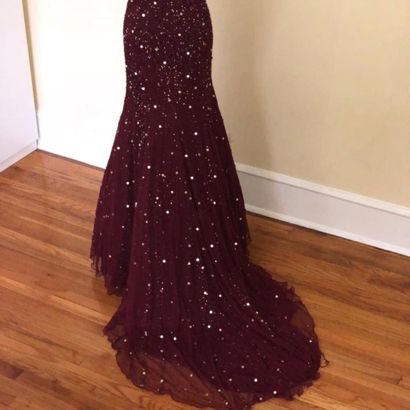 Evening Gown - Picture 4 of 5